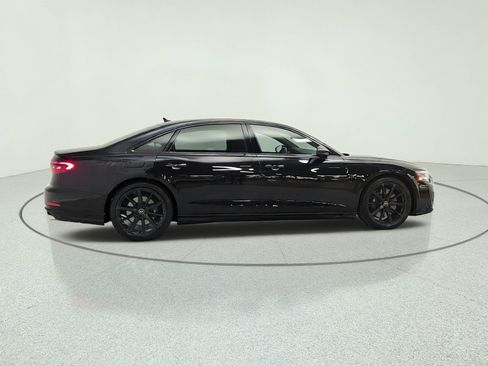 Used 2023 Audi S8 AWD/4WD image 4