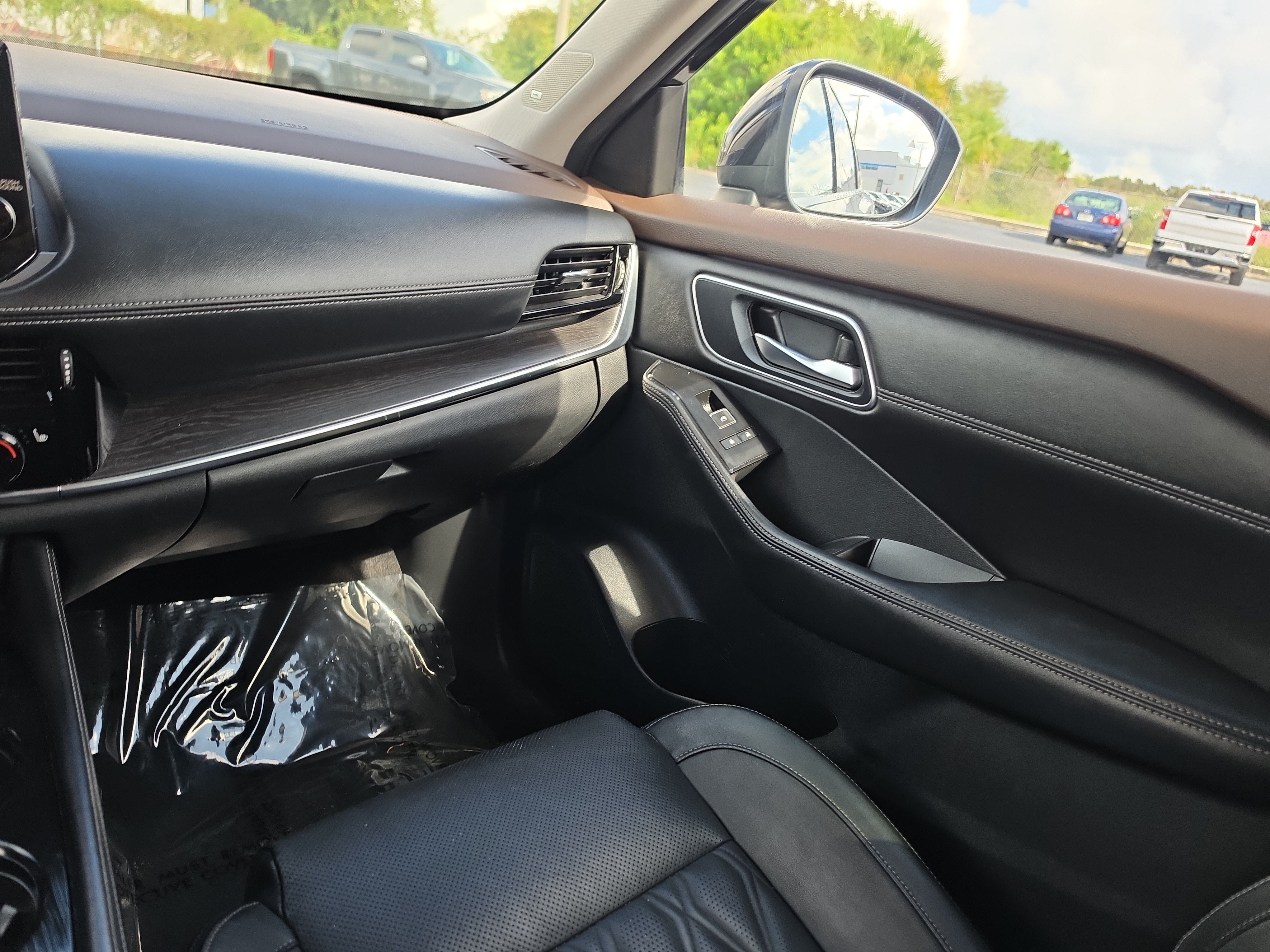 Used 2023 Nissan Rogue Platinum w/ Platinum Premium Package AWD/4WD image 11