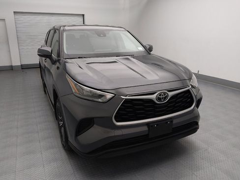 Used 2020 Toyota Highlander L image 14
