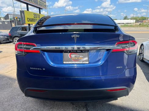 Used 2016 Tesla Model X 75D AWD/4WD image 4