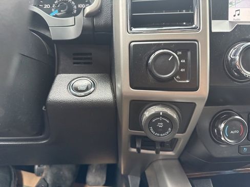 Certified 2019 Ford F150 Lariat w/ Trailer Tow Package image 27