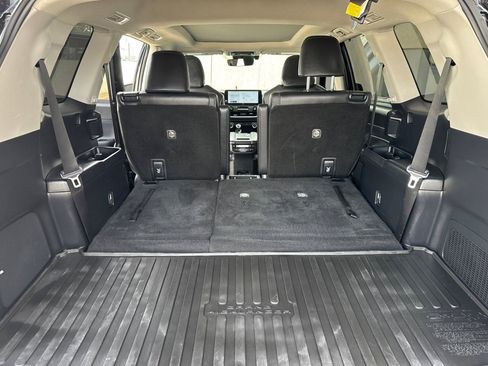 Used 2024 Toyota Grand Highlander Limited image 15