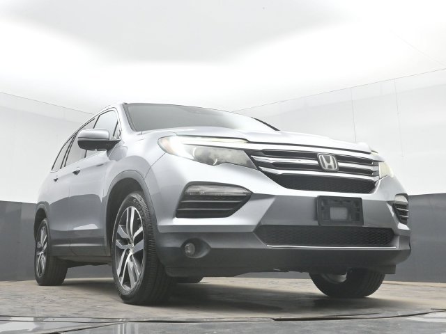Used 2018 Honda Pilot Elite image 45