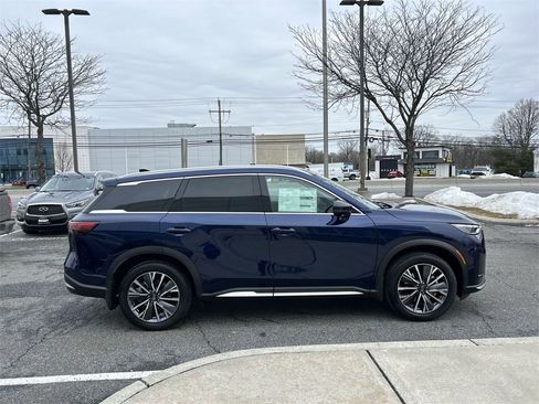 New 2026 INFINITI QX60 Luxe image 9