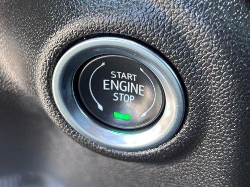 Used 2025 Chevrolet Silverado 1500 Custom RWD image 31