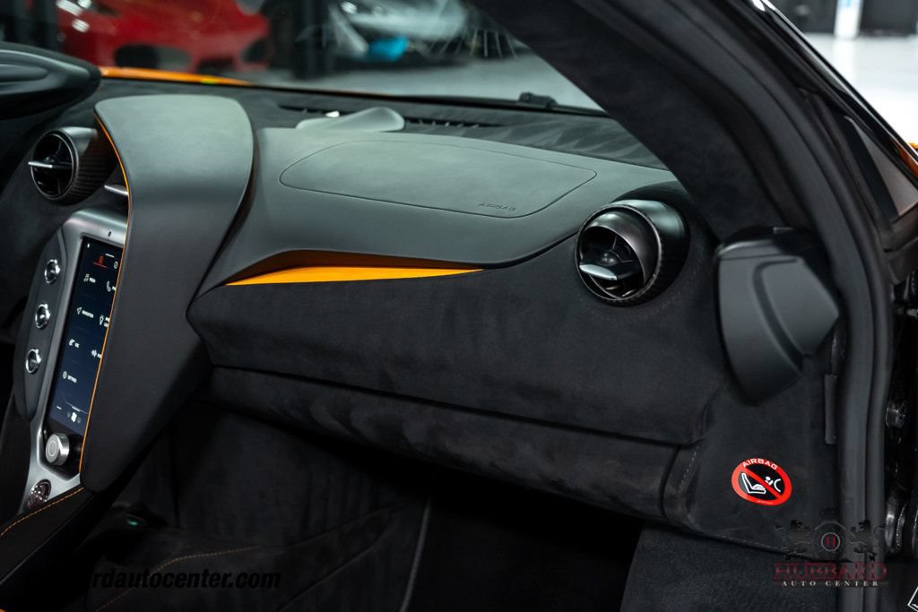 Used 2024 McLaren 750S Spider RWD image 27