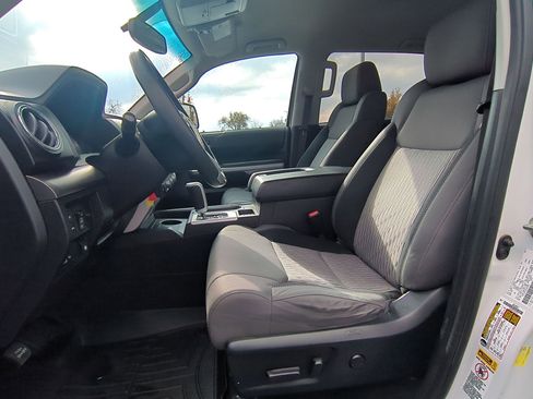 Used 2016 Toyota Tundra SR5 image 26
