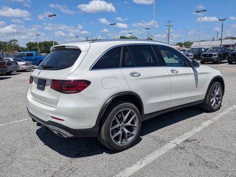 Used 2022 Mercedes-Benz GLC 300 image 4
