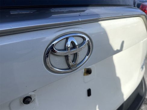 Used 2020 Toyota RAV4 Limited image 7