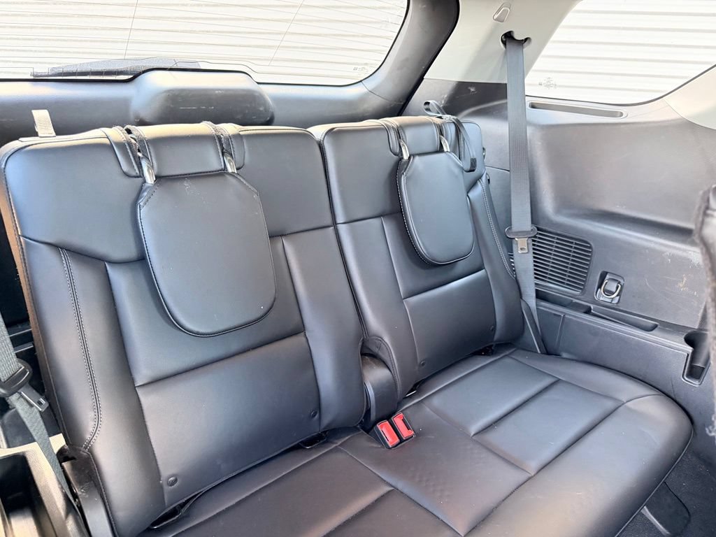 Used 2022 Ford Explorer XLT w/ Equipment Group 202A AWD/4WD image 28