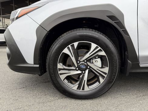 Certified 2024 Subaru Crosstrek 2.0i Premium image 10