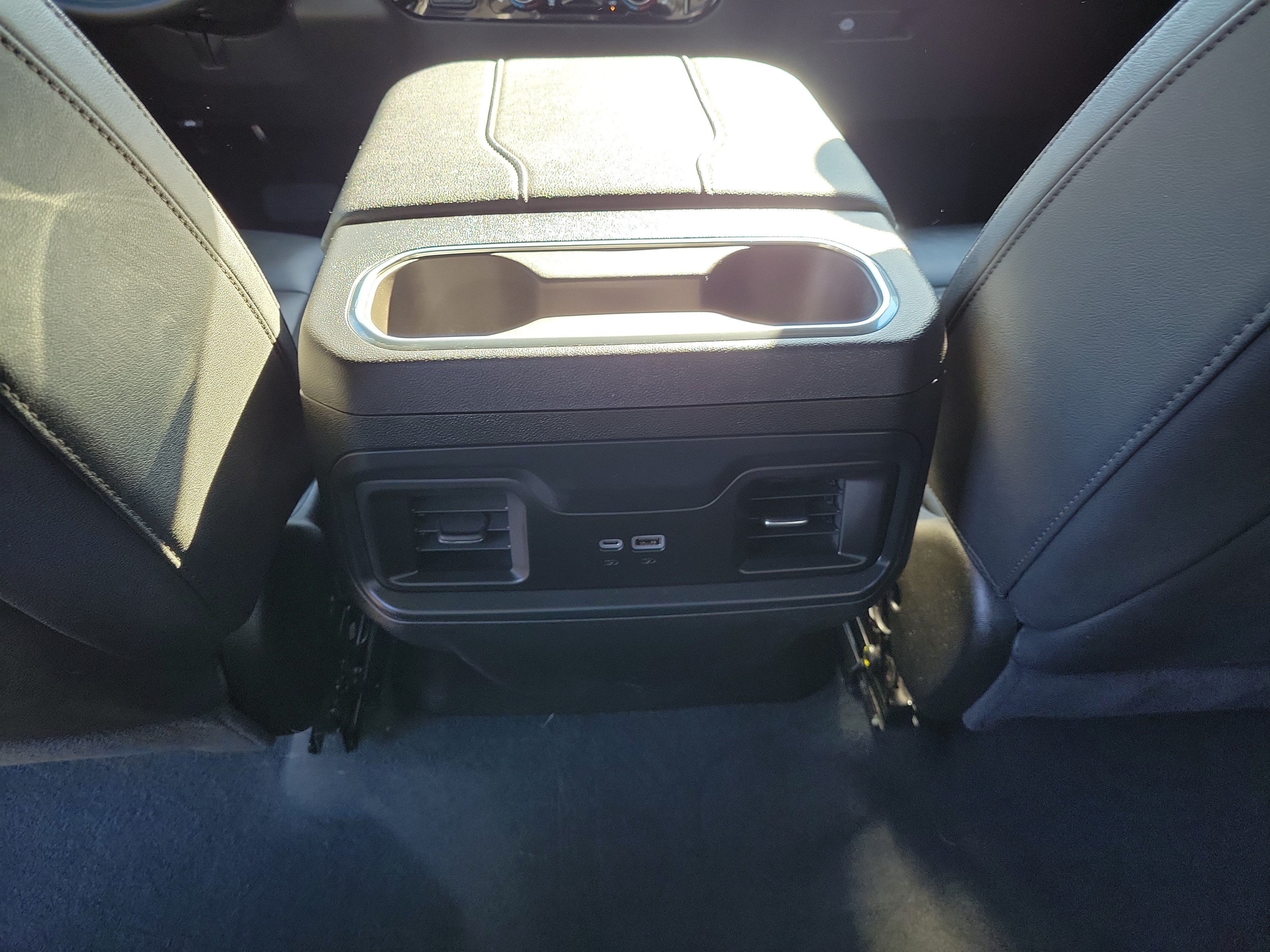 Used 2025 Chevrolet Silverado 2500 LT w/ Texas Edition AWD/4WD image 11