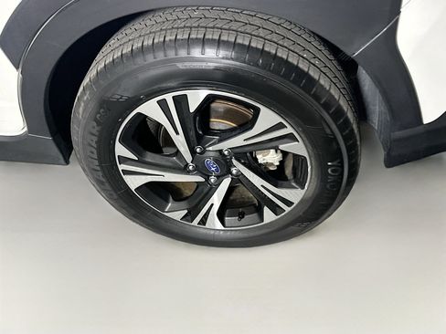 Used 2024 Subaru Crosstrek 2.0i Premium image 11