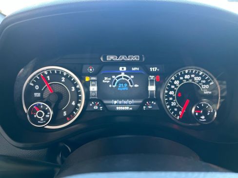 Used 2023 RAM 1500 Big Horn AWD/4WD image 10