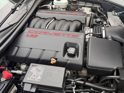 Used 2011 Chevrolet Corvette Grand Sport w/ Preferred Equipment Group RWD image 35