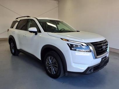 Certified 2024 Nissan Pathfinder SV