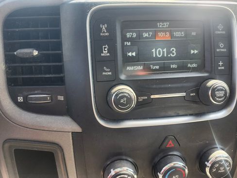 Used 2018 RAM 2500 Tradesman w/ Chrome Appearance Group image 15