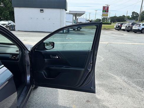 Used 2014 Honda Accord Sport image 30