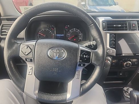 Used 2023 Toyota 4Runner SR5 Premium w/ Moonroof Package AWD/4WD image 20