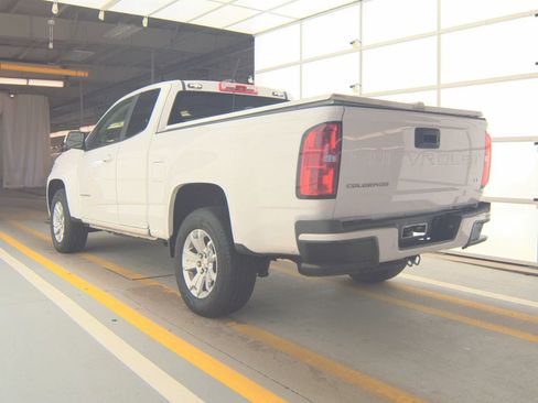 Used 2022 Chevrolet Colorado LT w/ Fleet Safety Package image 8