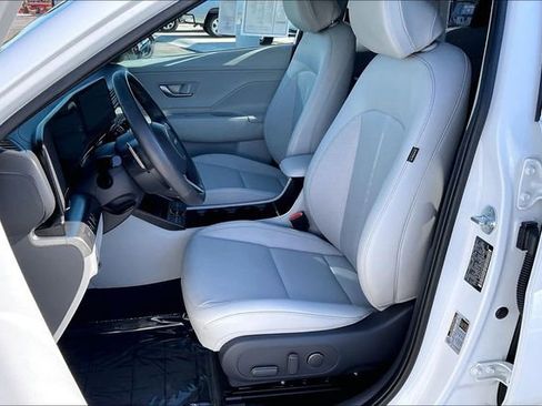 Used 2024 Hyundai Kona Limited image 24