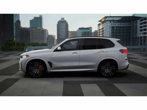 Used 2026 BMW X5 xDrive40i w/ M Sport Package AWD/4WD image 4
