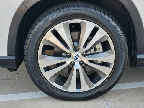 Used 2020 Subaru Ascent Limited w/ Technology Package AWD/4WD image 10