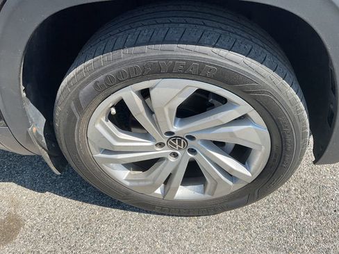 Used 2023 Volkswagen Atlas SE AWD/4WD image 11