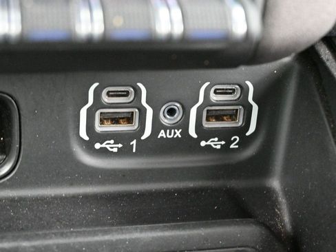 Used 2021 RAM 1500 Big Horn w/ Built-to-serve Edition AWD/4WD image 25
