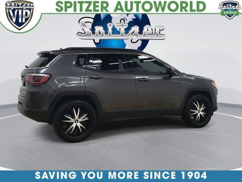 Used 2019 Jeep Compass Latitude AWD/4WD image 10