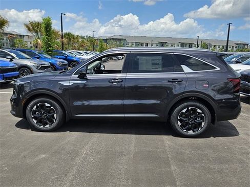 New 2025 Kia Sorento S w/ Panoramic Sunroof Package image 3