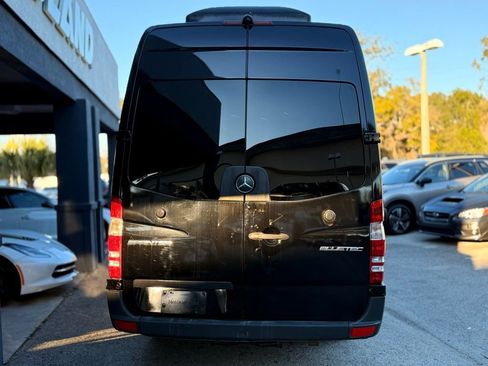 Used 2016 Mercedes-Benz Sprinter 3500 image 4
