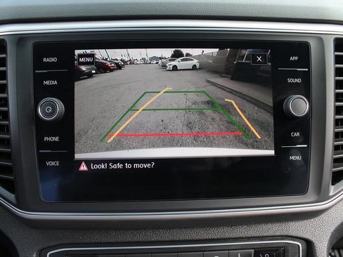 Used 2019 Volkswagen Atlas SE image 33