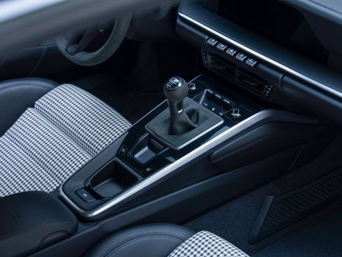 Used 2023 Porsche 911 Carrera S RWD image 56