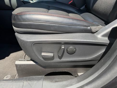 Used 2025 Ford Escape ST-Line FWD image 15