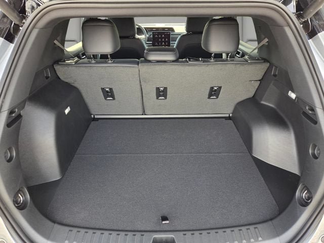 New 2027 GMC Terrain Elevation w/ Elevation Premium Package FWD image 16