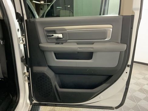 Used 2018 RAM 2500 SLT AWD/4WD image 23