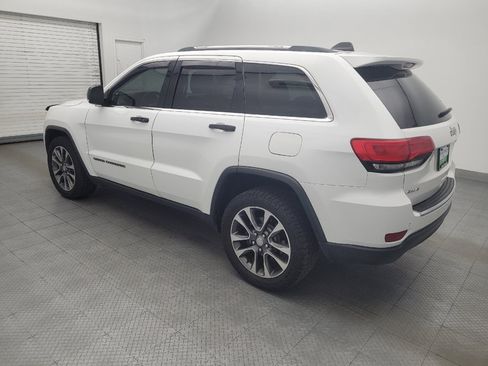 Used 2018 Jeep Grand Cherokee Limited AWD/4WD image 3