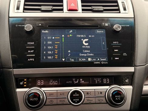 Used 2017 Subaru Outback 3.6R Limited image 32