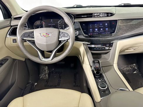 Used 2020 Cadillac XT6 Premium Luxury image 28
