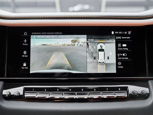 Used 2025 Rolls-Royce Cullinan AWD/4WD image 91