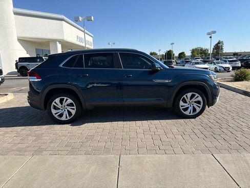 Used 2020 Volkswagen Atlas Cross Sport SEL AWD/4WD image 2