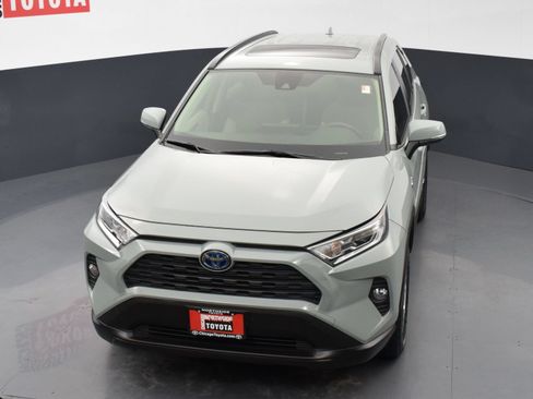Used 2021 Toyota RAV4 XLE w/ Convenience Package AWD/4WD image 25