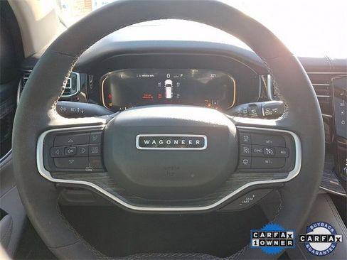 Certified 2022 Jeep Wagoneer Series III w/ Premium Group I image 20