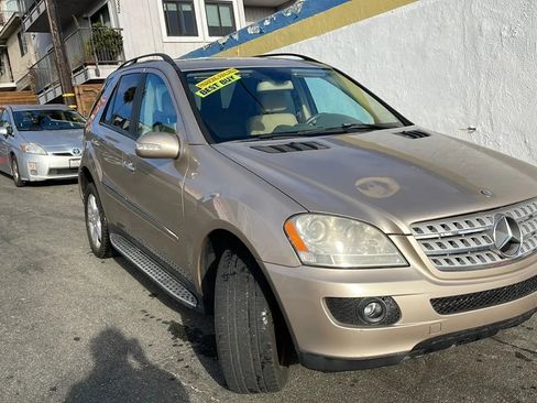 Used 2007 Mercedes-Benz ML 350 suv image 34
