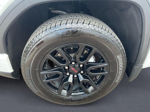 Certified 2026 GMC Sierra 1500 Elevation AWD/4WD image 14