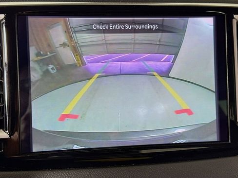 Used 2022 Chrysler Pacifica Touring-L FWD image 28