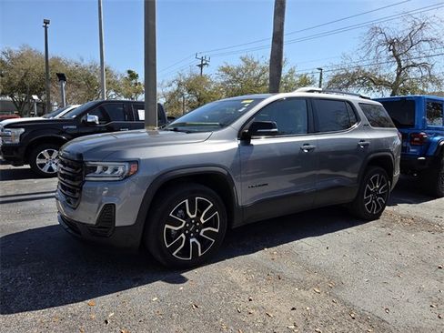 Used 2021 GMC Acadia SLE w/ Driver Convenience Package image 3