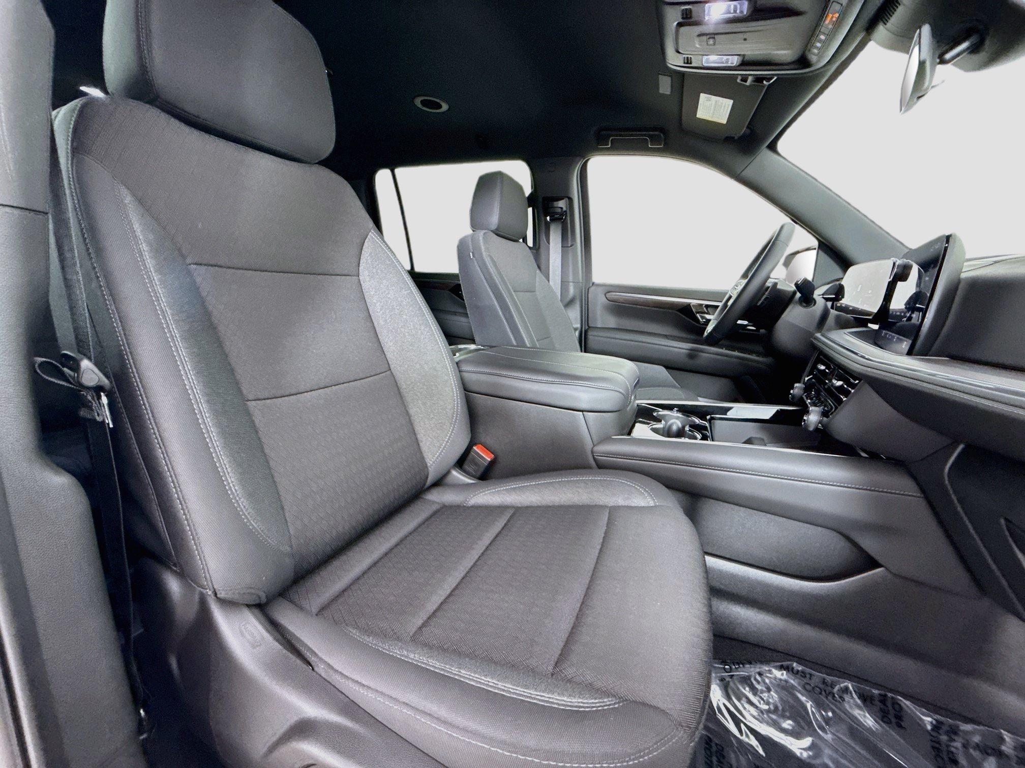 Used 2026 Chevrolet Suburban LS AWD/4WD image 30