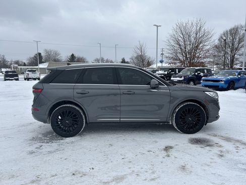 Used 2021 Lincoln Corsair Reserve w/ Equipment Group 201A image 3